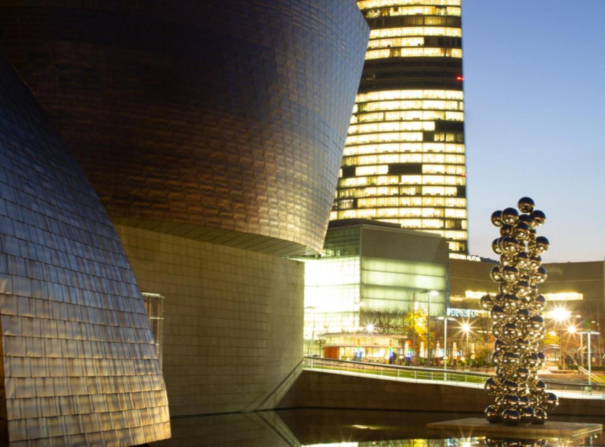 Clasico y funcional apartamento centro bilbao by urban hosts Exterior foto